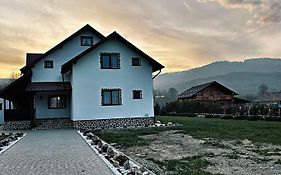 Casa Din Podirei
